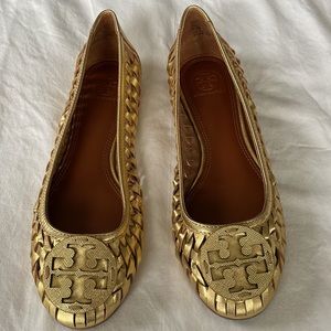 Tory Burch Gold Brand Huarache Logo Ballet Metallic Woven Leather Flats Sz 8.5